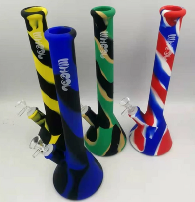 Silicone Water Pipe with Beaker Base